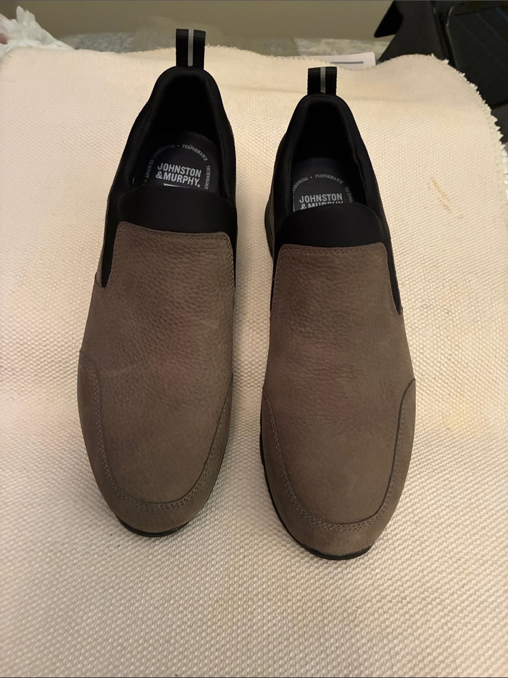 NWOT Johnston&Murphy XC4 Extreme Comfort sys Slip-On Suede Loafers w/Black Trim